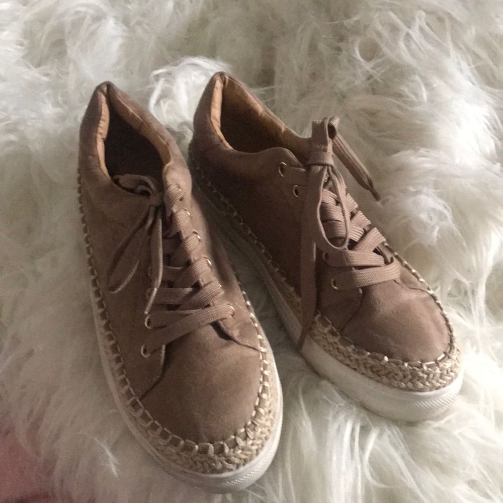 Suede brown tennis shoes